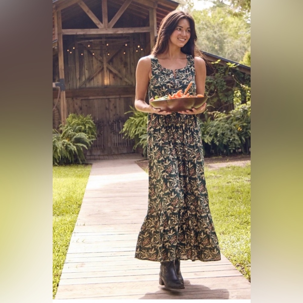 NATURAL LIFE Paige Sleeveless Floral Tiered Boho Maxi Dress Green Pockets SMALL